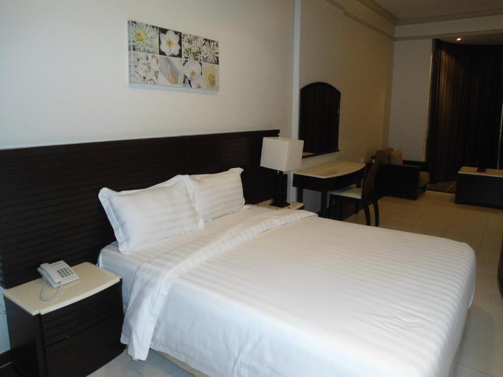 Al Tayyar Suites & Hotel Apartments - Riade Quarto foto